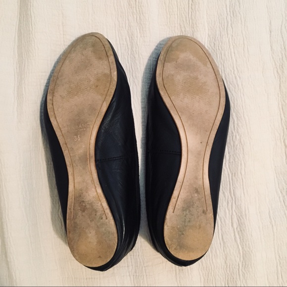 Zara | Leather Ballerinas with Bow Detail - Picture 6 of 6